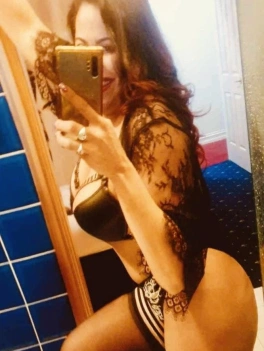 escort image