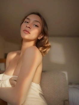 escort image