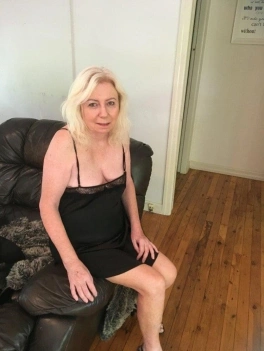 escort image