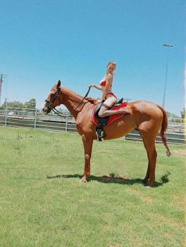 escort image