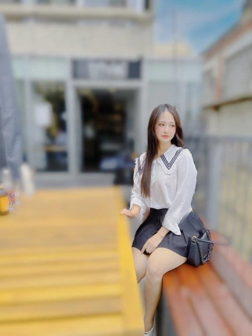 escort image