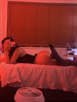 escort image