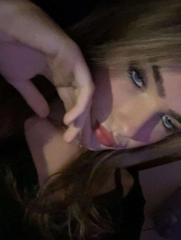 escort image