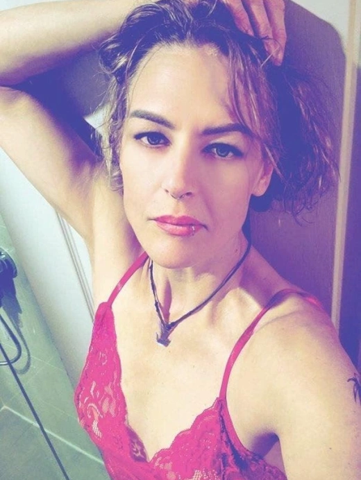 escort image