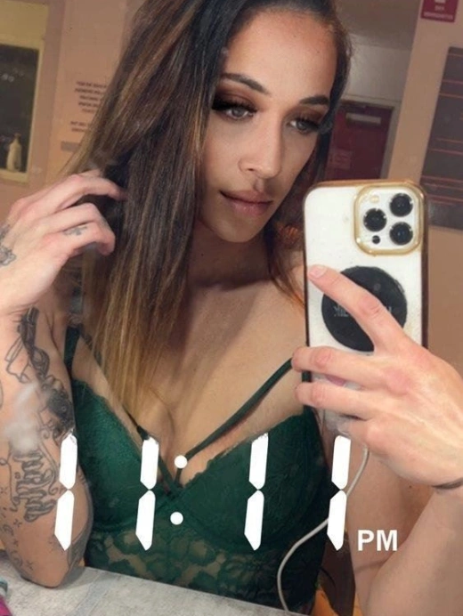 escort image