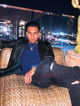 escort image