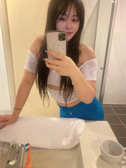 escort image
