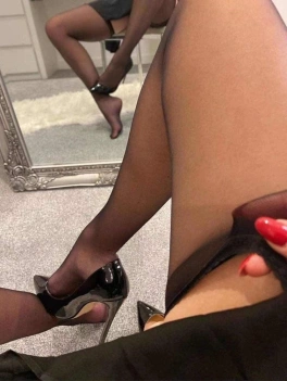 escort image