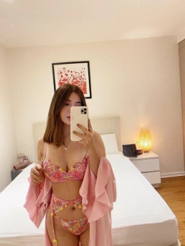 escort image
