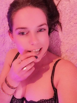 escort image
