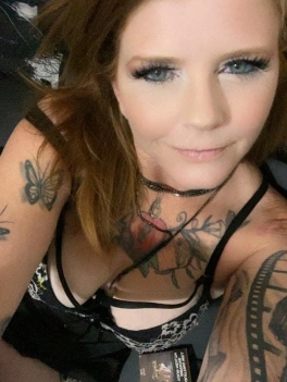 escort image
