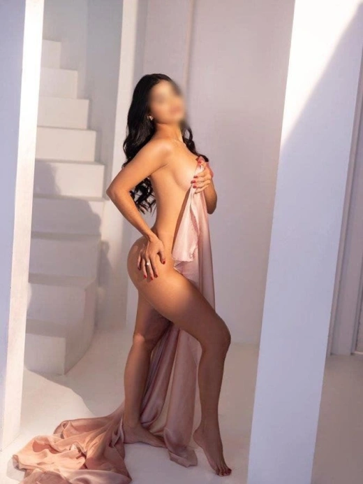 escort image