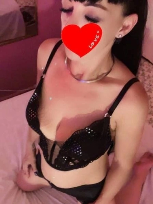 escort image