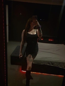 escort image