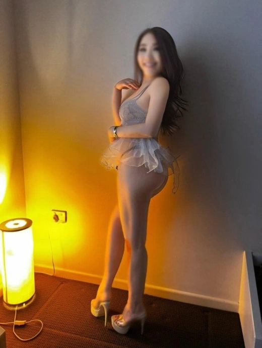 escort image