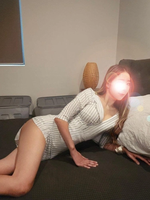 escort image