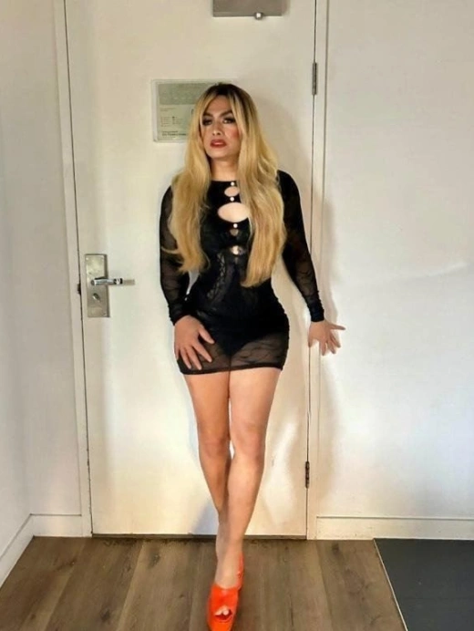 escort image