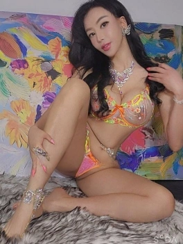 escort image