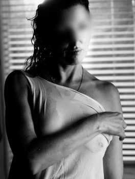 escort image
