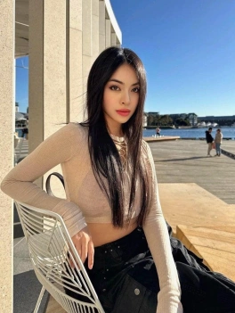 escort image