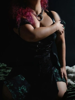 escort image