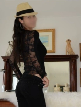 escort image