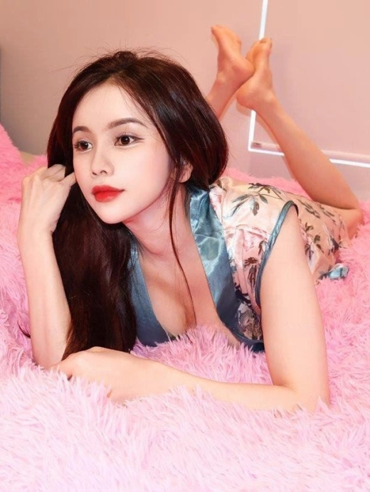 escort image