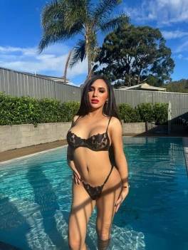 escort image