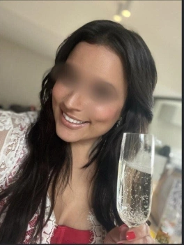 escort image