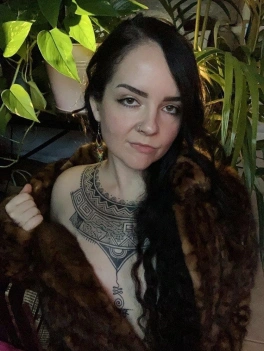 escort image